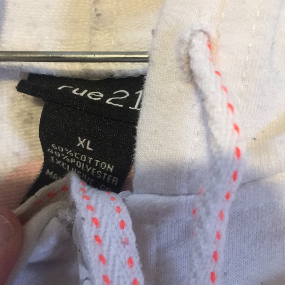 Sweater - Picture 3 of 4